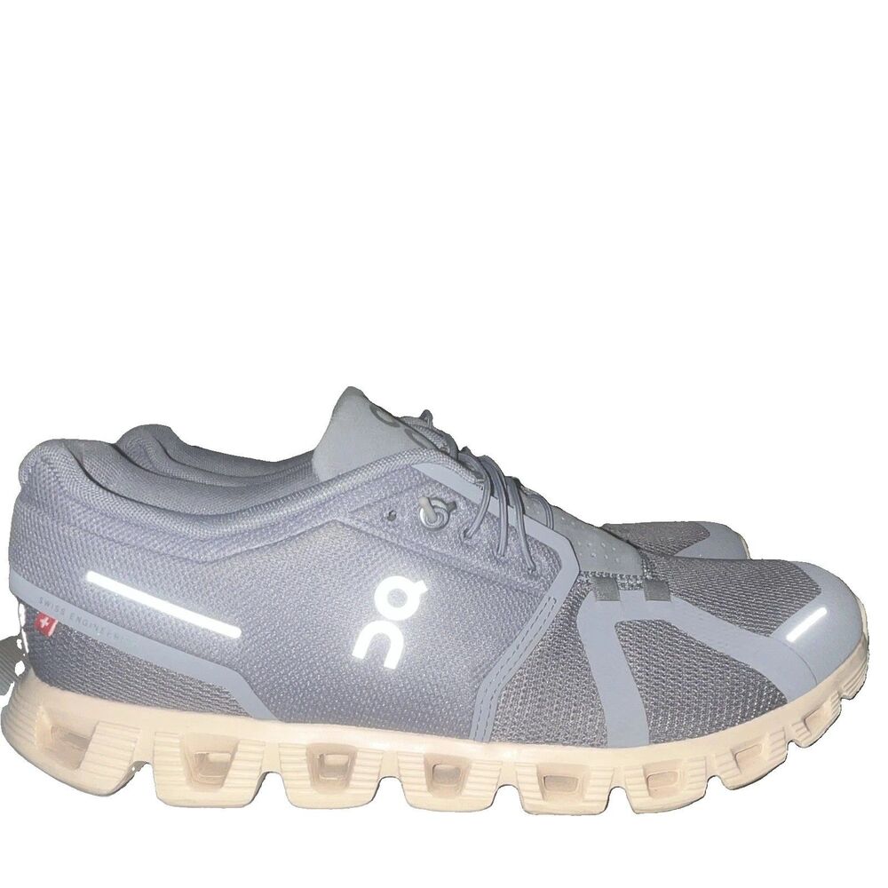 On Cloud 5 Women Gray Low Top Lace-Up Athletic Sneaker Solid Pattern
